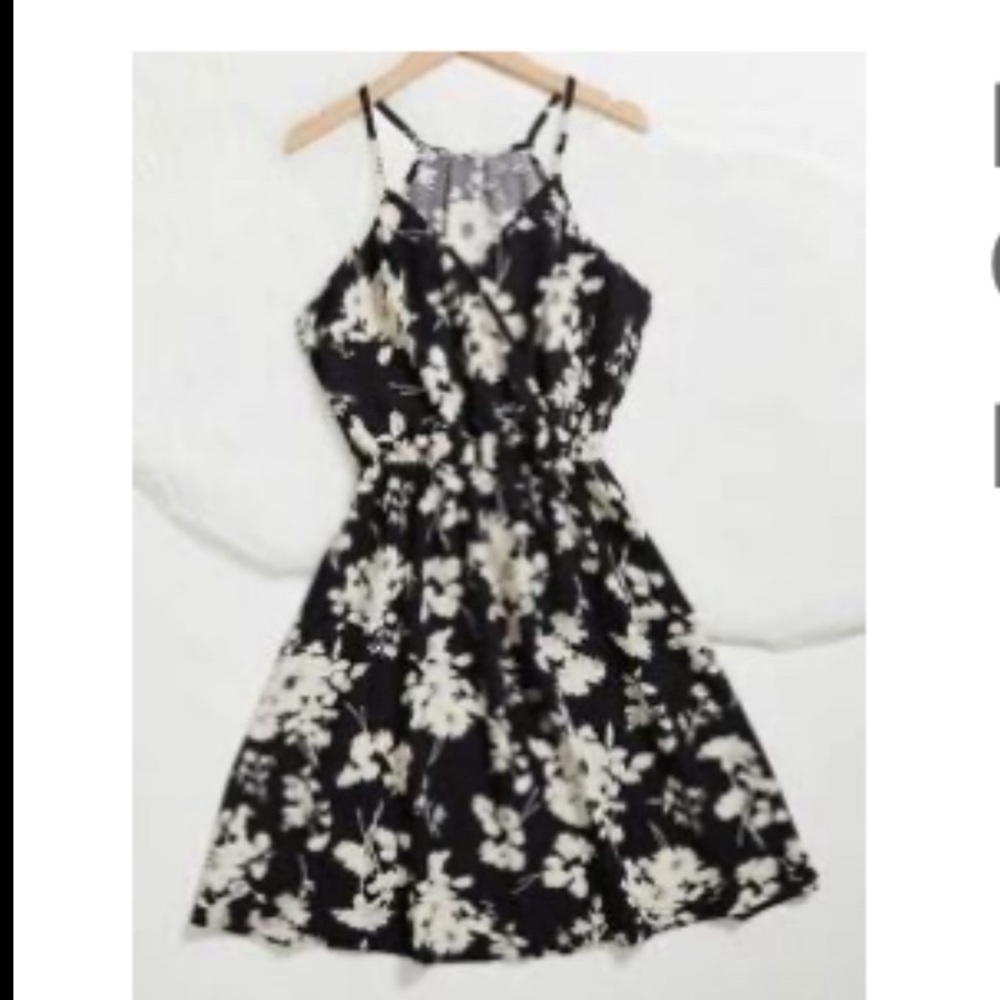 SHEIN Plus Floral Print Surplice Neck Cami Dress Black and White Multi NWOT 1XL - Picture 3 of 10